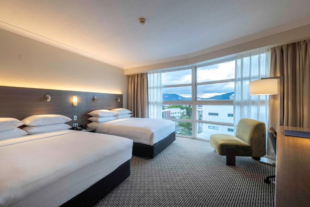 DoubleTree by Hilton Cairns