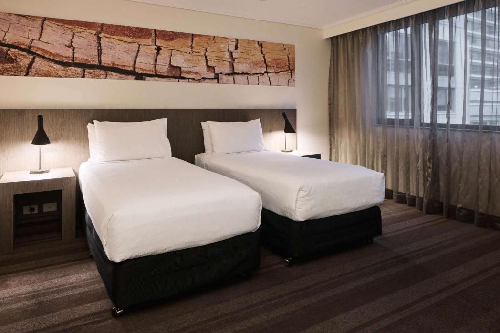 Rydges World Square