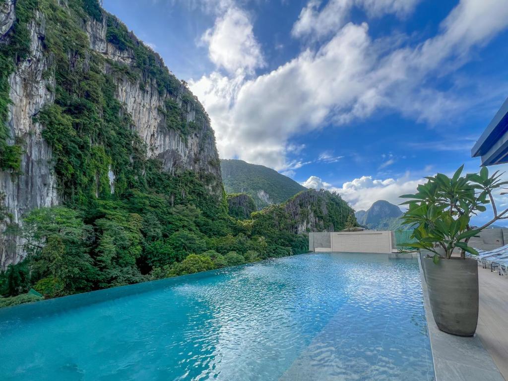 Amari By Vivere Hospitality Group